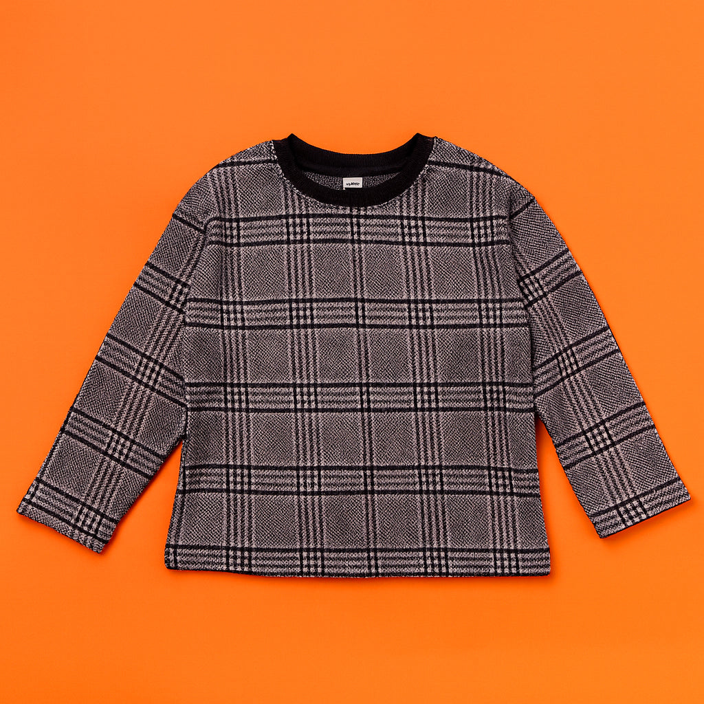 Little London Tee – Classic Check Edition 🕴️