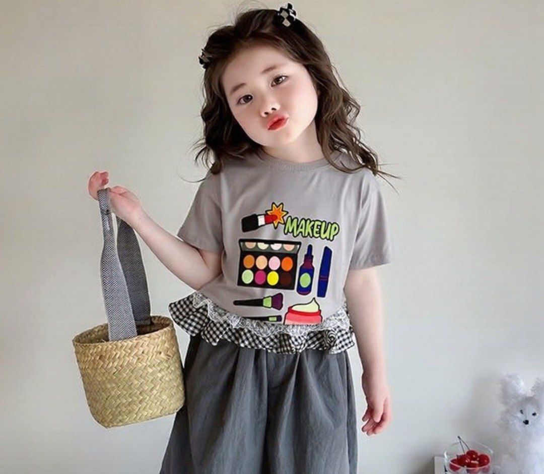 Little Makeup Artist Tee – Kids Graphic T-Shirt