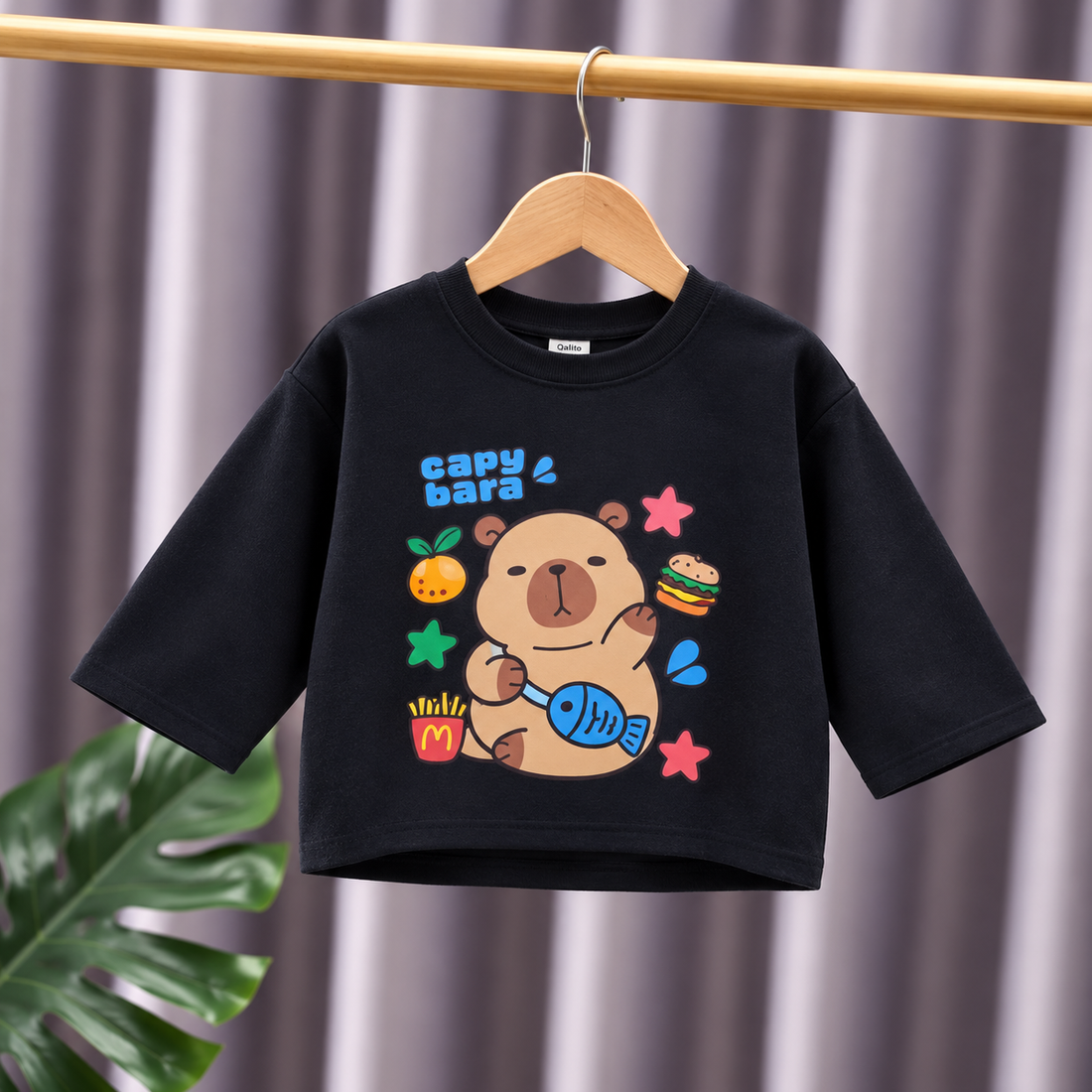 Capybara Black Oversized Sweatshirt