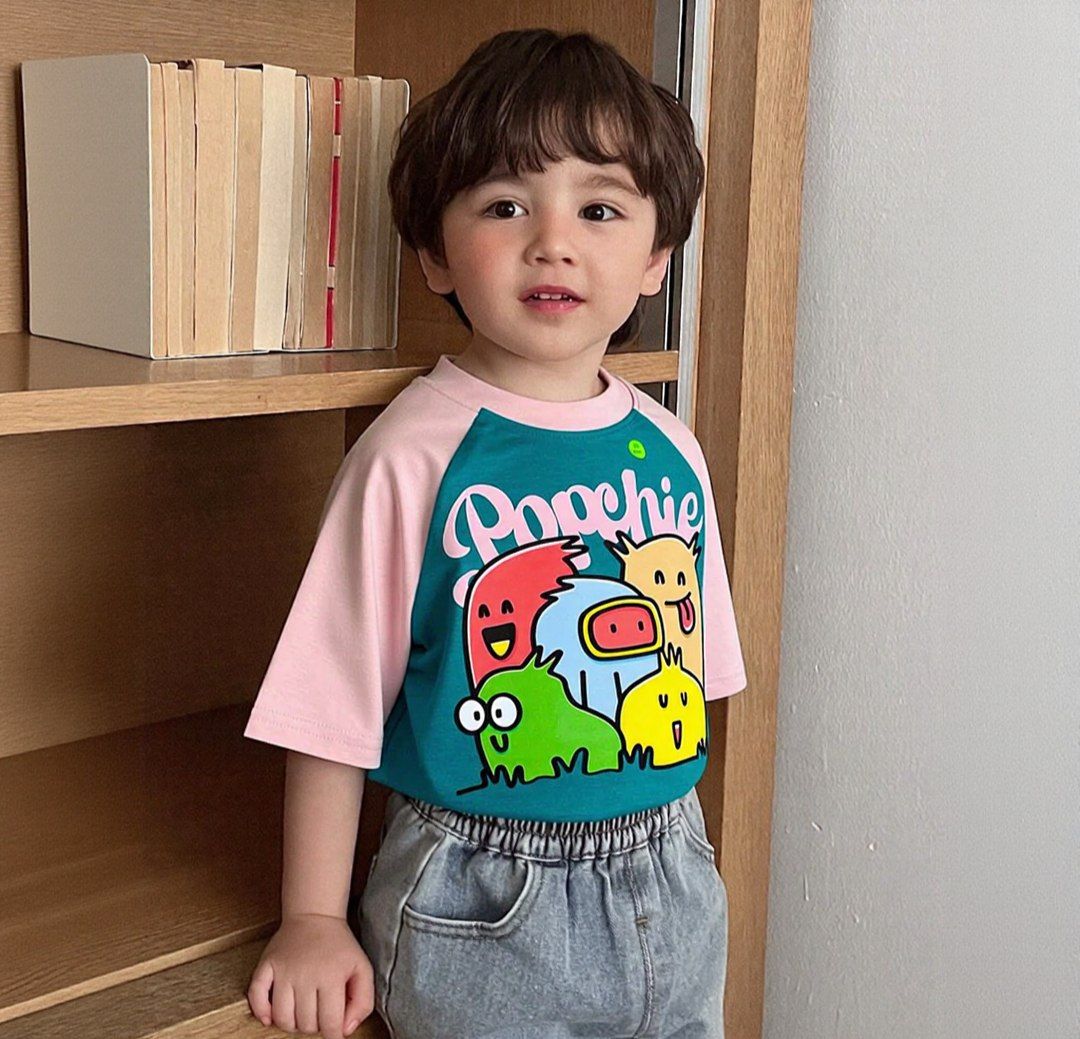 Popchie Multicoloured Friends Green Pink Dual Shade Tee